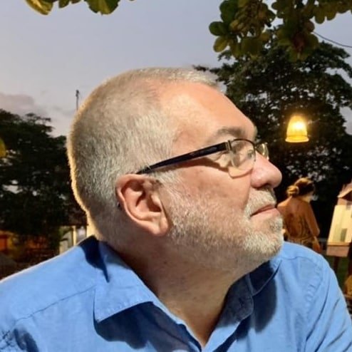 <a href="https://granatalma.com/prof/walter-gimenez/"> Walter Gimenez de Mattos</a>